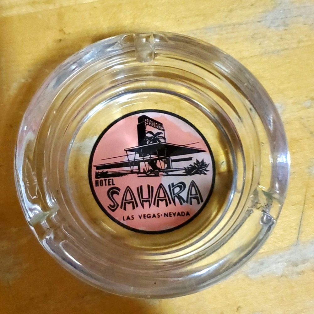 Mob Era Las Vegas Ashtray/Trinkets